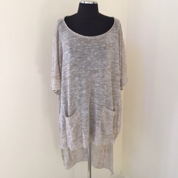 FREE PEOPLE Size M tan combo knit high low sweater
